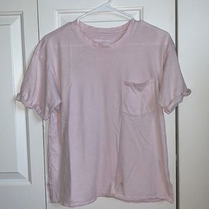 light pink american eagle tshirt